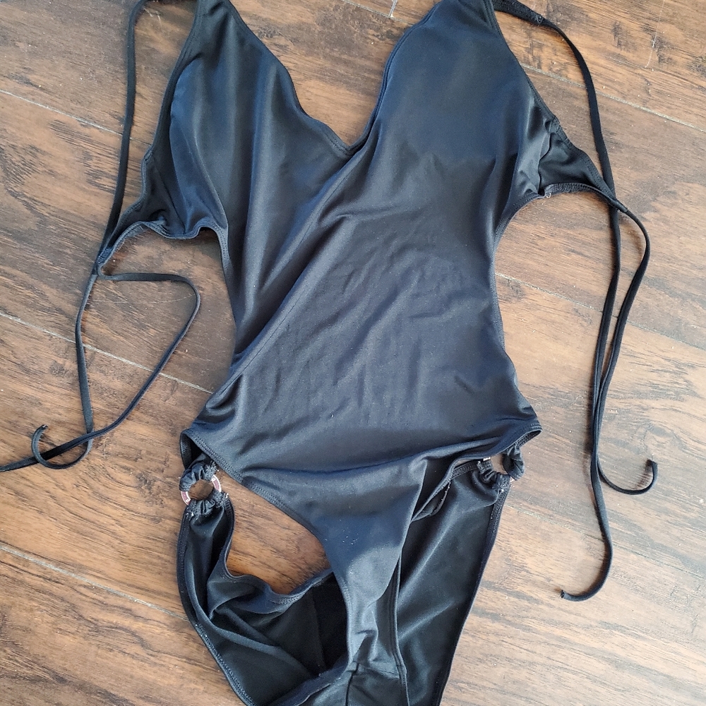 Black monokini